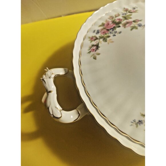 Vintage Royal Albert "Moss Rose" Handled & Lidded Soup/Vegetable 12" Tureen - Picture 6 of 14